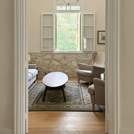 Stou Savvide - Stone Manor * Pera Pedi