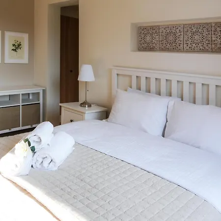 Stou Savvide - Stone Manor