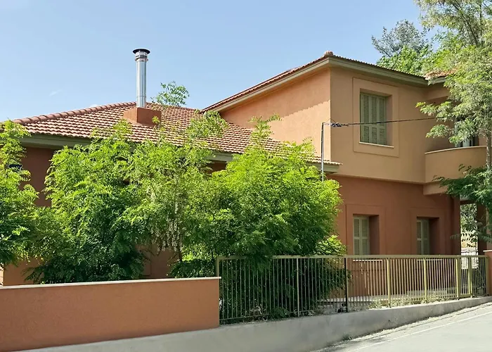 Stou Savvide - Stone Manor